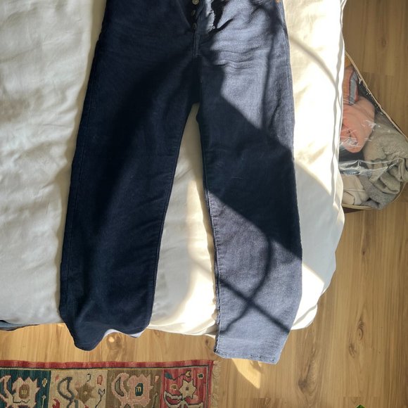 Levi's WEDGIE STRAIGHT FIT CORDUROY PANTS - Picture 3 of 3